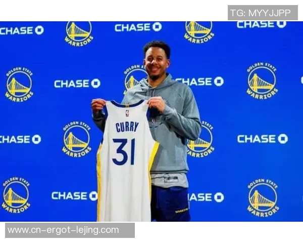 比肩林张狂！科尔谈库里归队后斯宾塞定位